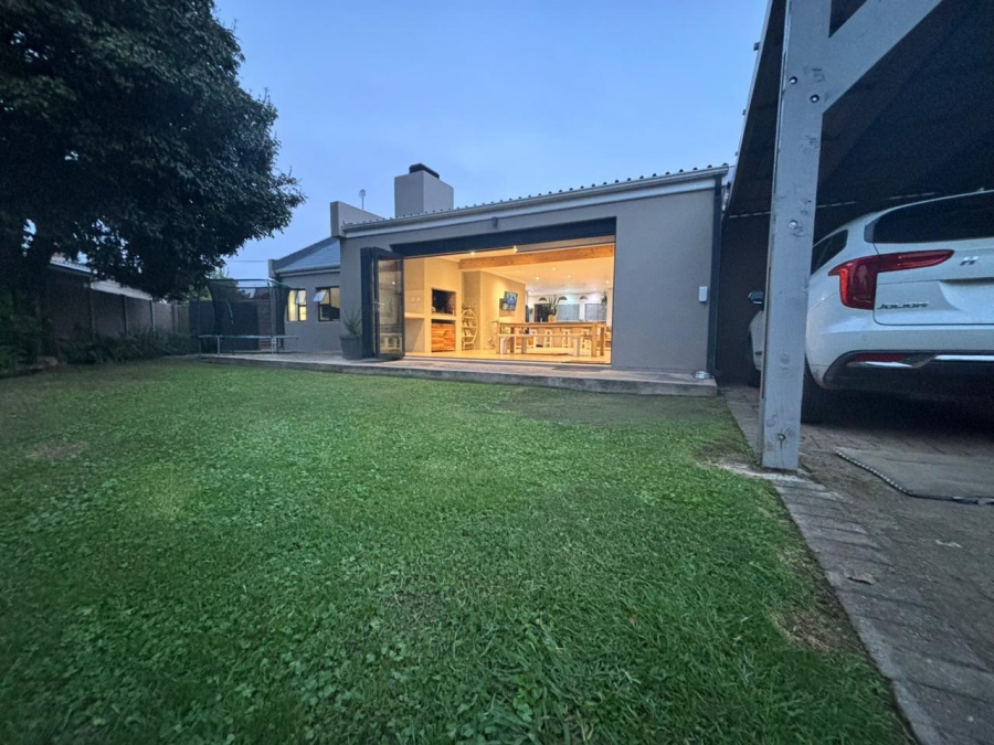 4 Bedroom Property for Sale in Blanco Western Cape